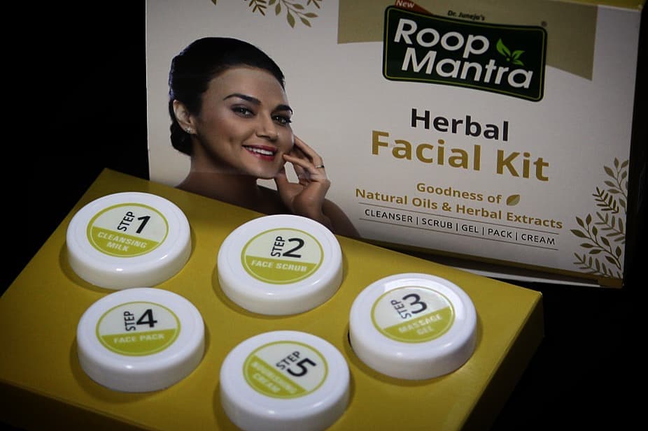 A herbal facial kit launched by Roop Mantra is a bliss and a boon indeed.